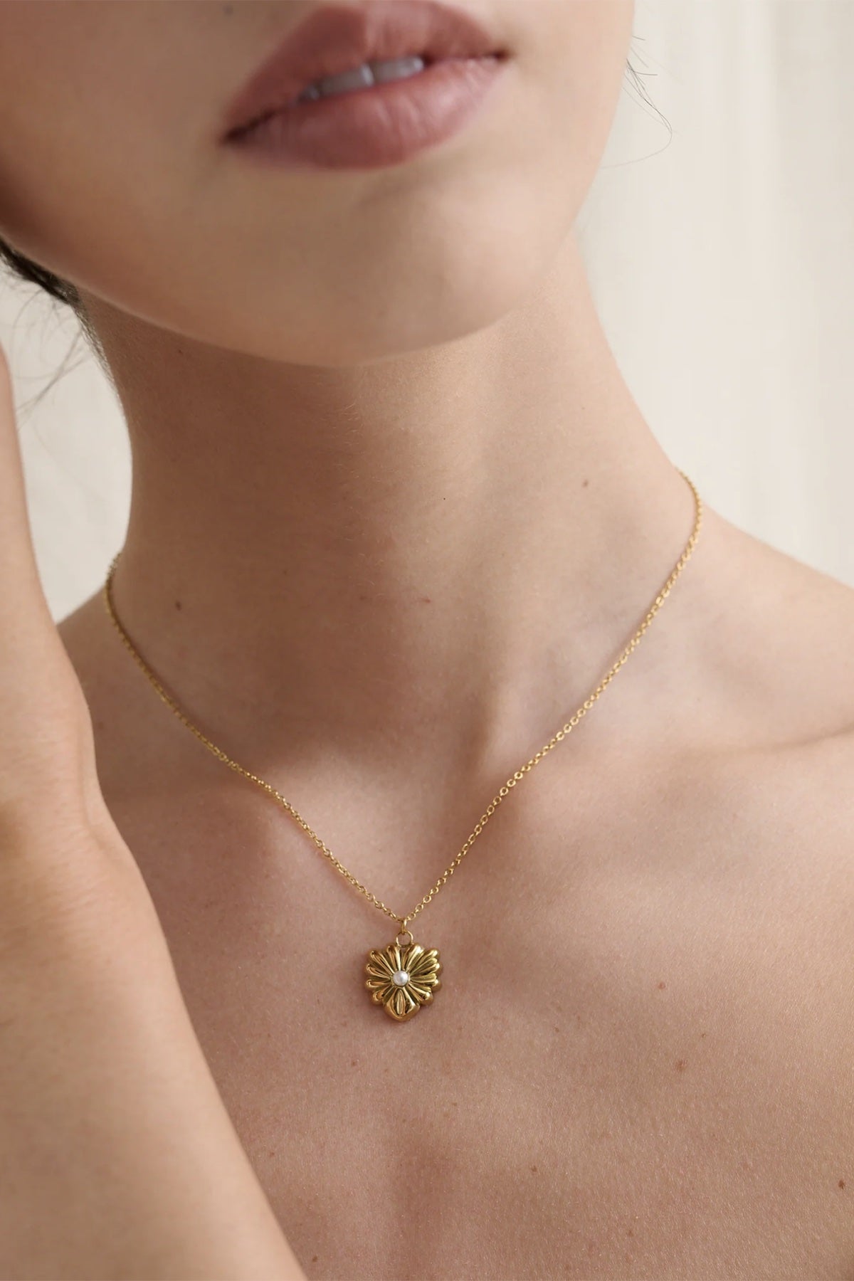 Naszyjnik z Złotym Charms od Lustre